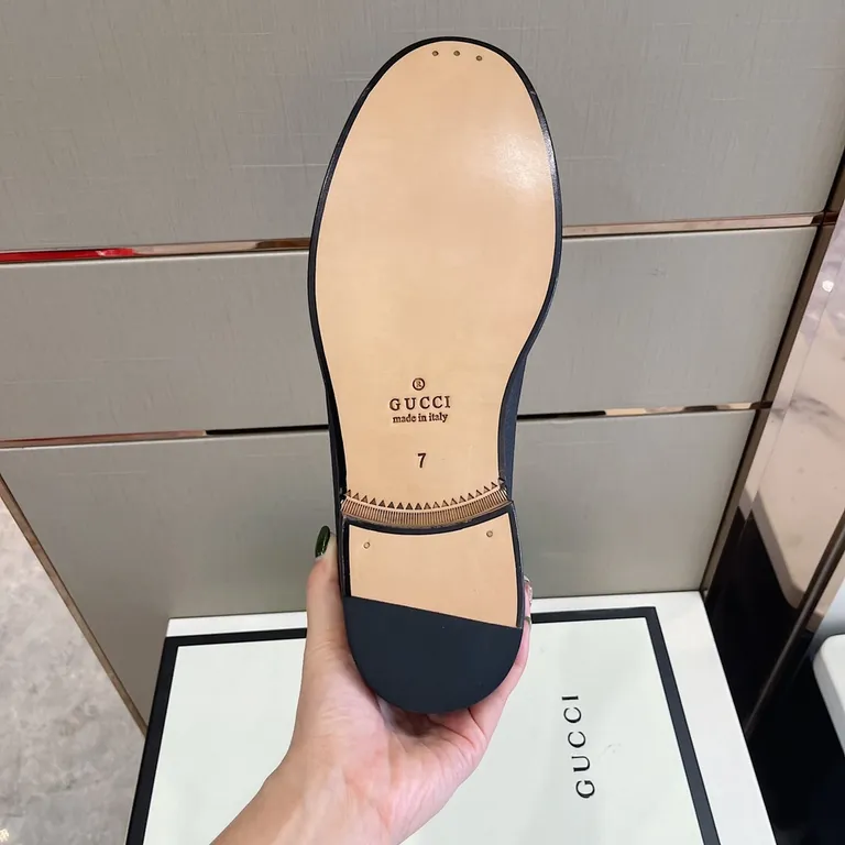 Gucci Shoe 